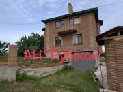 Добротный дом в 360 м2 за 60000 тыс. у.е под отделку